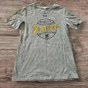 Women’s Under Armour Milwaukee Brewers t-shirt size Medium